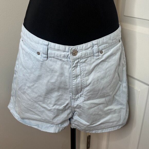 Light Blue Tommy Hilfiger Shorts, Size 14 - Picture 1 of 9
